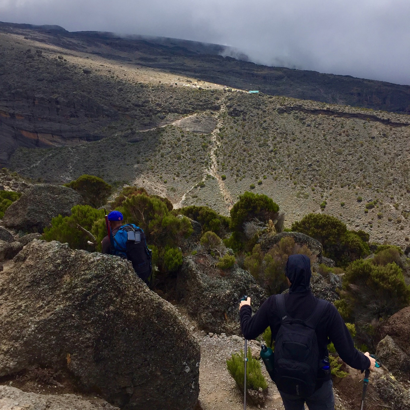 Path shortly before arriving at Karanga Camp